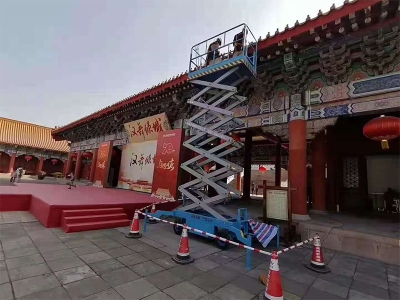 甘肅客戶已選購(gòu)移動(dòng)剪叉式升降機(jī)一臺(tái)