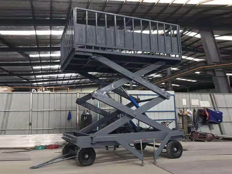 升降機(jī)卸豬臺