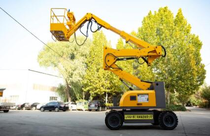 曲臂式升降機(jī)