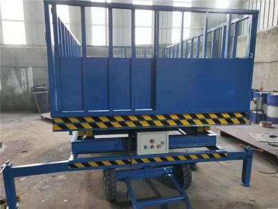 移動(dòng)升降機(jī)